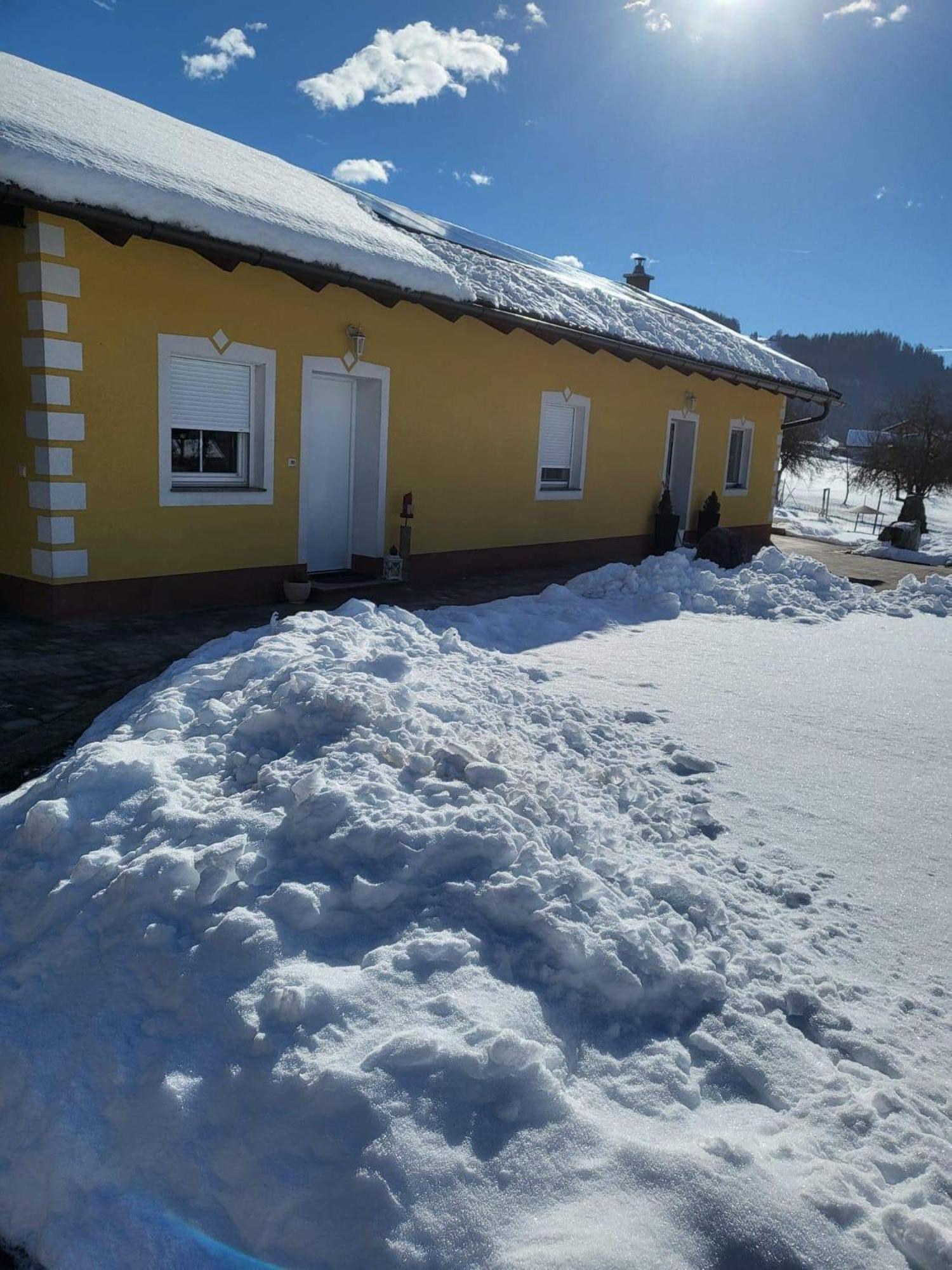 Apartment Mit Terrasse Und Viel Ruhe